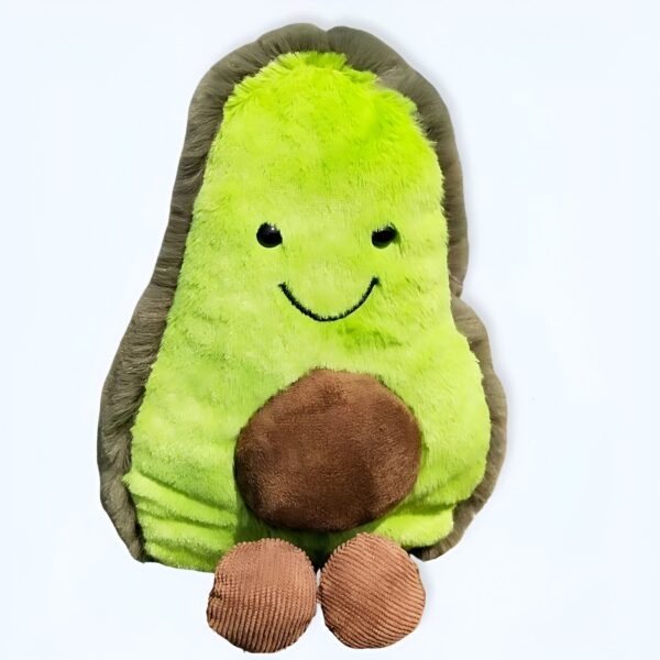 Peluche avocat souriant avec un noyau brun et deux petites pattes.