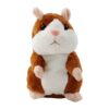 Une peluche de hamster brun et blanc avec des yeux noirs et un petit nez rose.