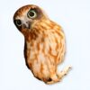 peluche-hibou-marron-et-blanc-50-cm-jouet-enfant-1a-1 Un hibou brun et blanc avec de grands yeux jaunes regarde la caméra.