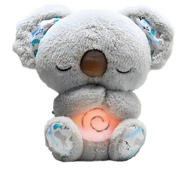 Jouet en peluche de koala gris avec des yeux fermés et une lumière orange en forme de spirale sur le ventre.