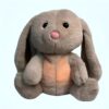 peluche-lapin-respirant-doudou-lumineux-apaisant-pour-sommeil-profond-1a-1 Peluche de lapin gris avec des yeux noirs et un nez rose, assis sur un fond blanc.