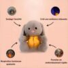 peluche-lapin-respirant-doudou-lumineux-apaisant-pour-sommeil-profond-4a-2 Peluche lapin gris avec lumière intégrée pour soulager l'anxiété, créer une ambiance relaxante, favoriser un endormissement rapide et offrir une respiration lumineuse apaisante.
