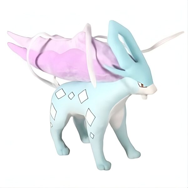 peluche-pokemon-suicune-doudou-pokemon-5a-2 Une figurine de Pokémon glace de type féerique, avec des ailes roses et des motifs diamants blancs.