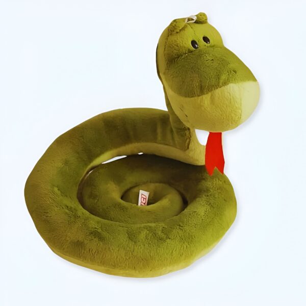 Peluche de serpent vert enroulé sur lui-même avec une langue rouge.