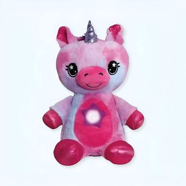 Une licorne en peluche rose avec une étoile lumineuse sur la poitrine.